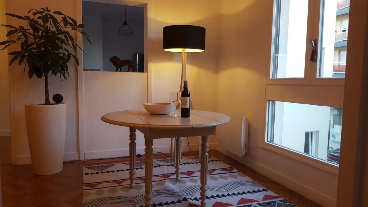 Apartament Votre Escale - Le Globe Trotteur Niort Zewnętrze zdjęcie